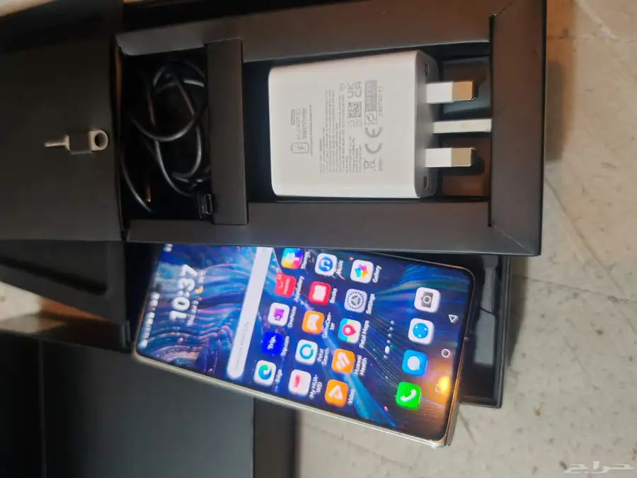 Huawei mate x very good condition price 3 500 0