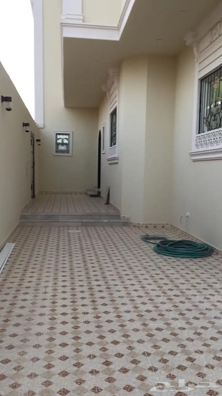 للبيع فلة في المهدية زاوية 6