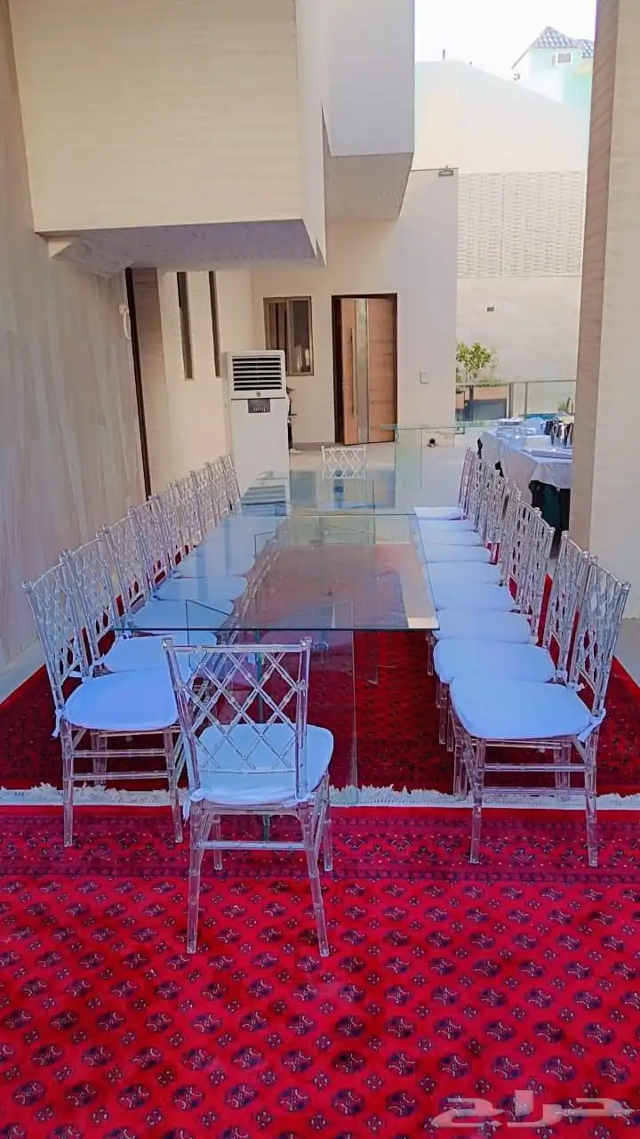 تاجير كنب مخمل كنب ثلاثي سفره كراسي طاولات وقود لمبات خيام 3