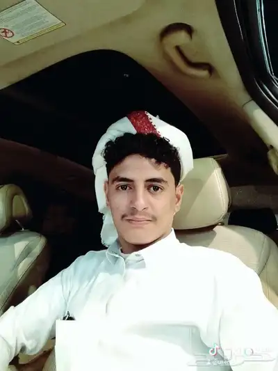 شاب يمني يبحث عن عمل 0