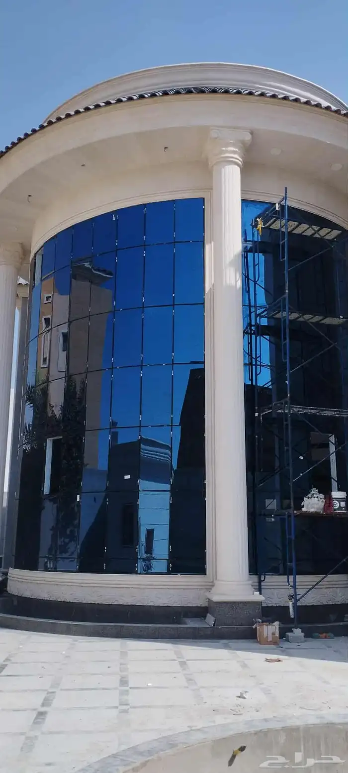 مندوب لدى مصنع المونيوم 8