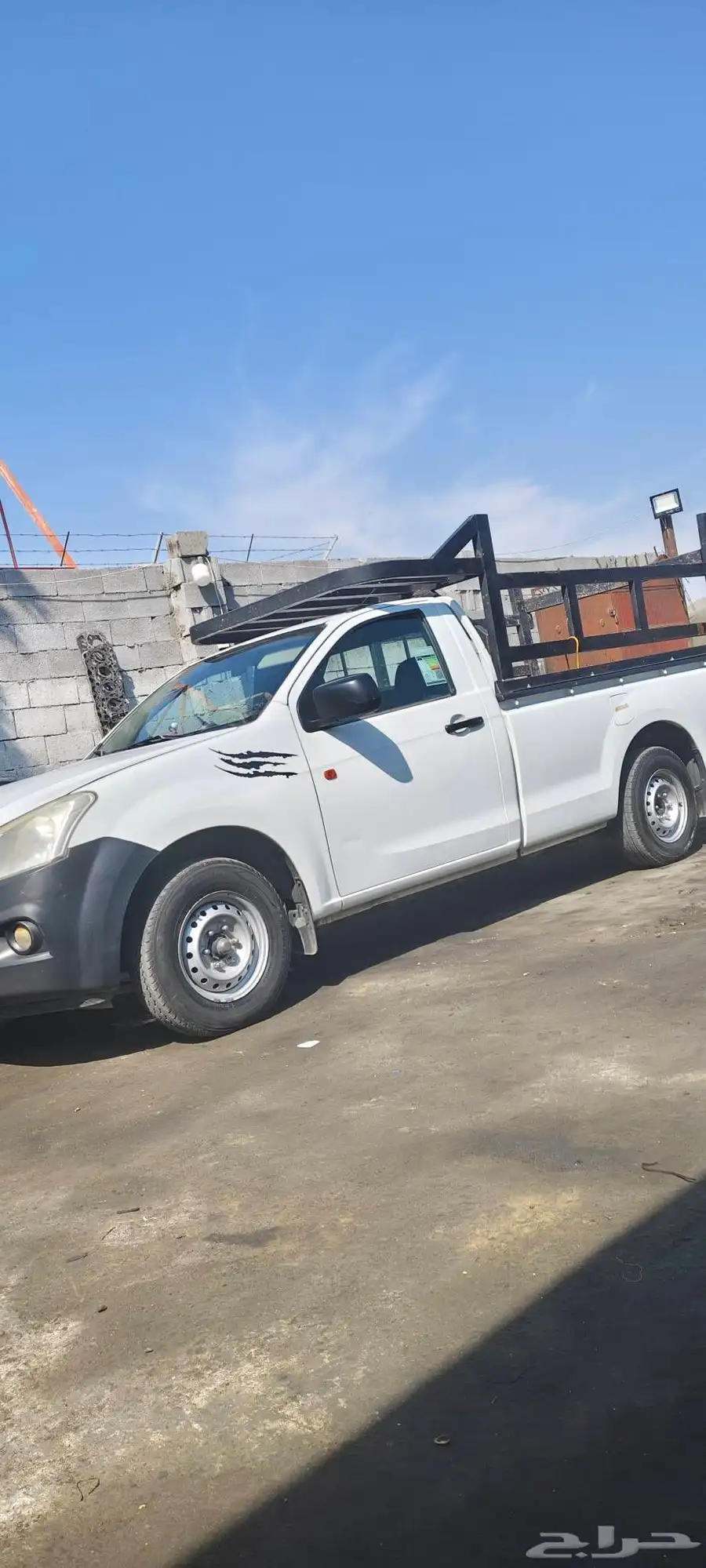 Isuzu 2016 modal 3