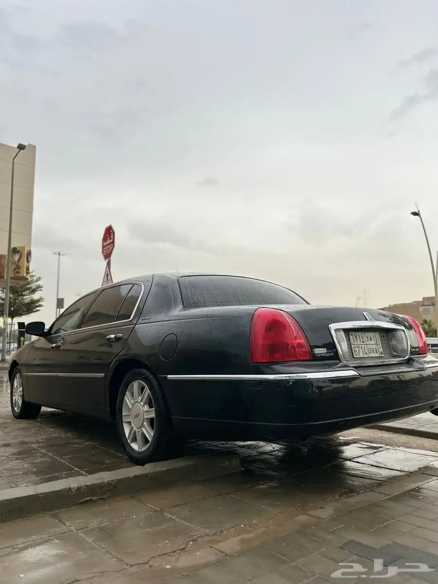 Lincoln Towncar 2009 9