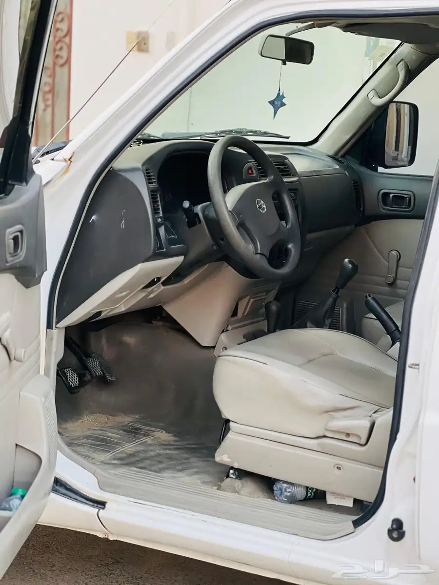 نيسان جيب 2003 6