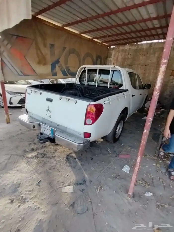 ميتسوبيشي 2008L200 1