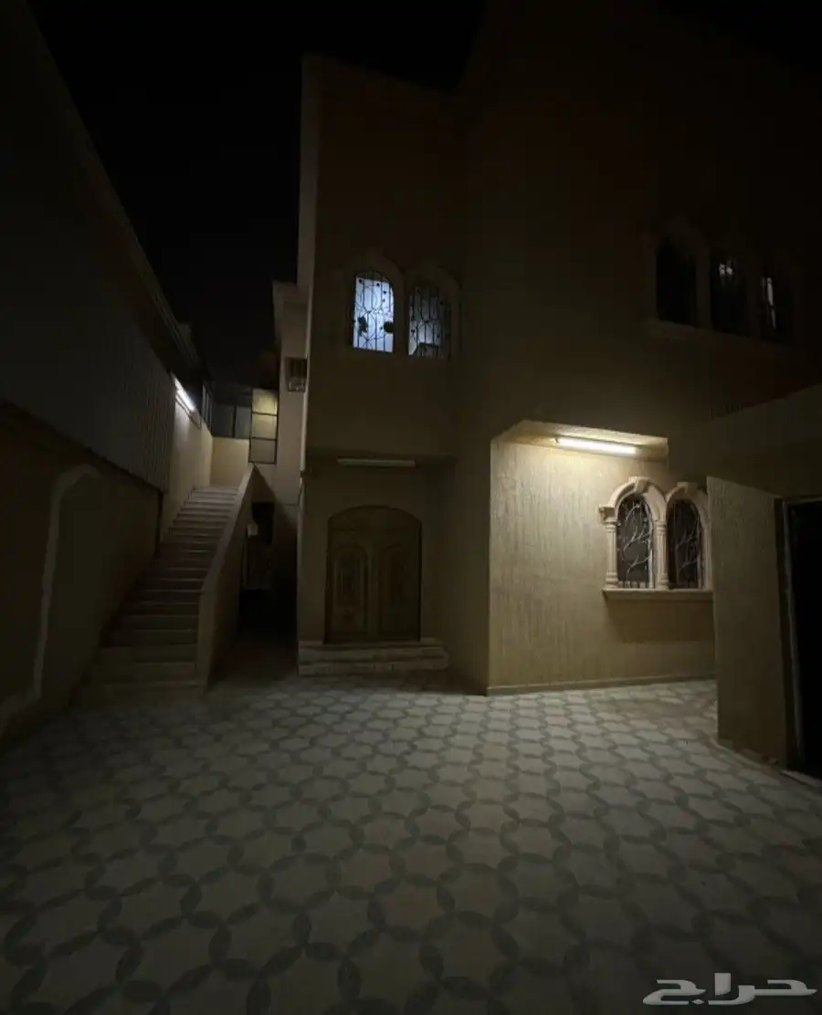 فيلا للبيع بحي الروضه 3