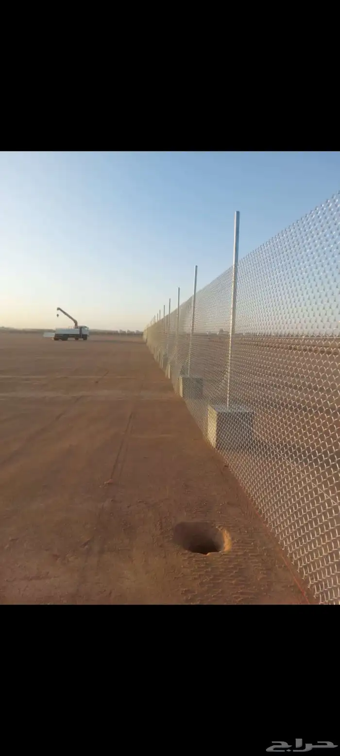 نقوم بتوريدوتركيب جميع انواع الشبوك والملاعب 7