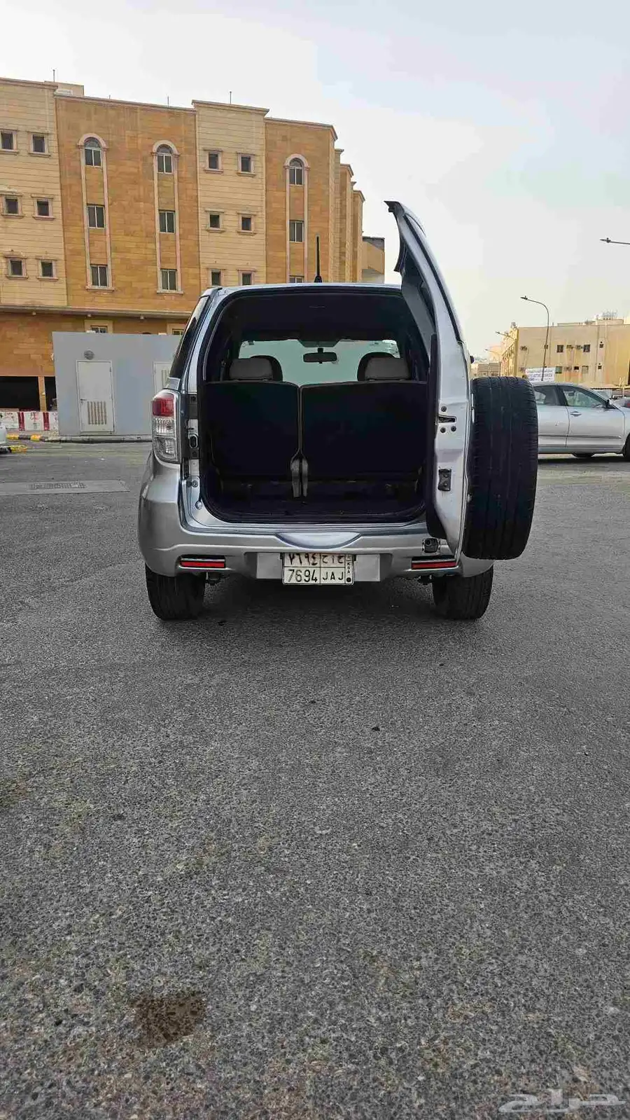 للبيع ديهاتسو 9