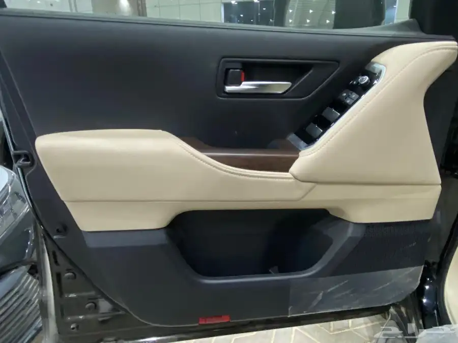 لاندكروزر جي اكس ار الساير L5 2025 6