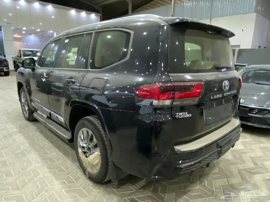 لاندكروزر جي اكس ار الساير L5 2025 5