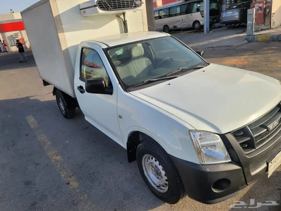 isuzu truk 4