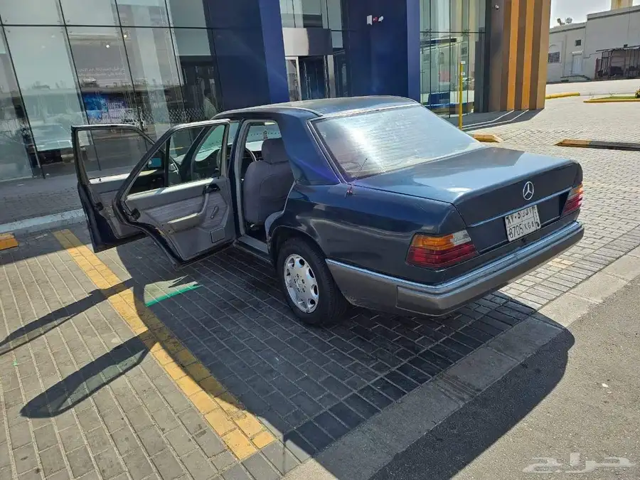 مرسيدس فرخة E220 موديل 1989 0