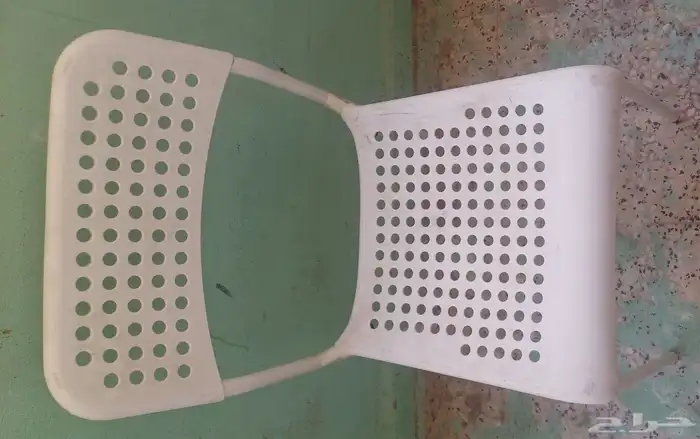 طاولة ايكيا مع اربعة كراسي 1