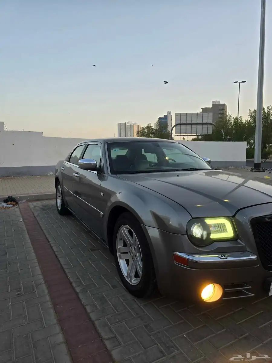 كرايسلر 300c موديل 2006 2