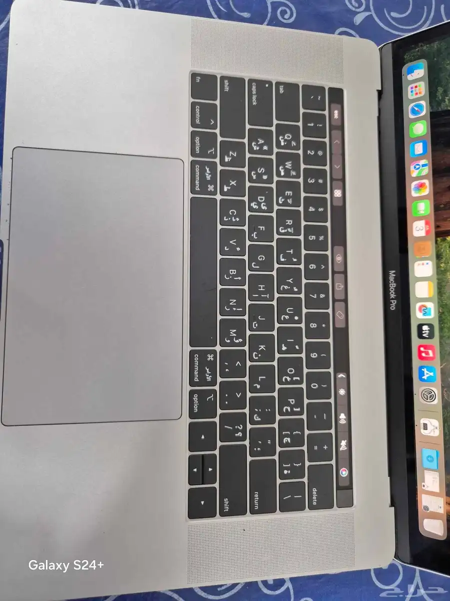 Apple MacBook Pro A1990 (15   2018) Core i9 2