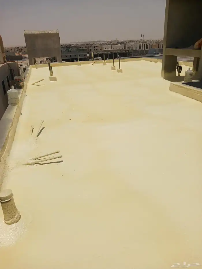 عزل فوم مائي وحراري للاسطح الخرسانية والشنكو والبلاط 1