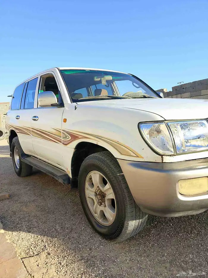 جيب لاندكروزر صالون 2001 1