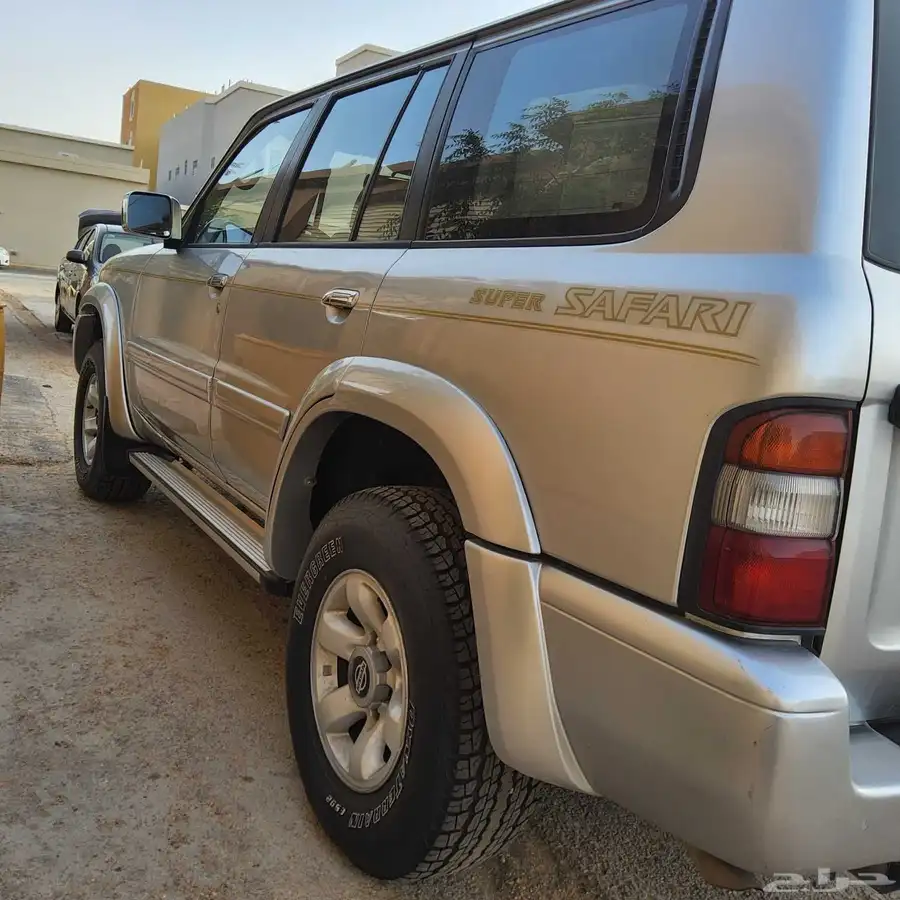 نيسان باترول 2001 5