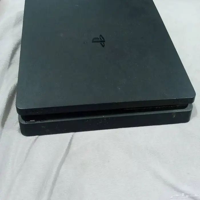 سوني للبيع نظيف جدا مساحته 1 تيرا وفيه مبرد ومع يد ممتازه 1