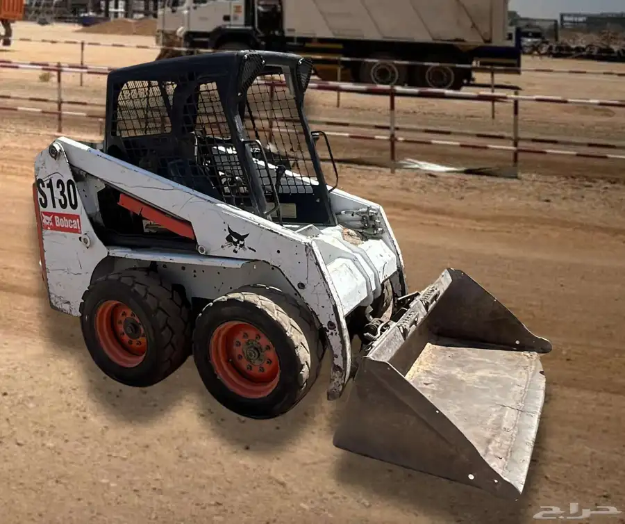 Bobcat On Rent Available In Madinah Only For Daily and Weekl 0