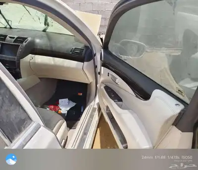 لكزس LS460 موديل 2009 ممشى 150 الف ميل صدمة في الواجهة الام 7