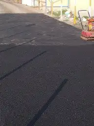 اعمال اسفلت ومقولات عامه وبندوره وانترلوك وبركان سيارات 0