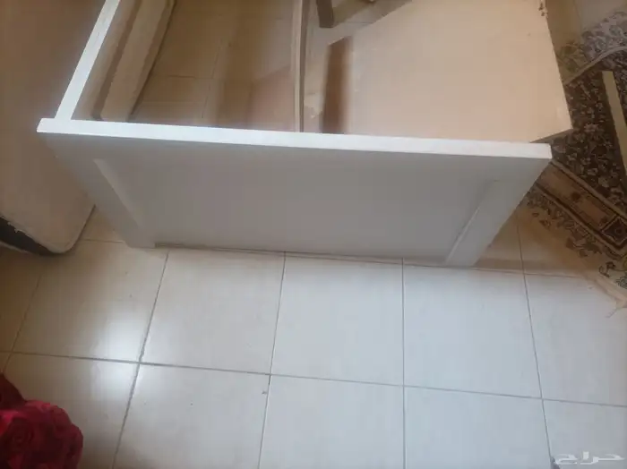 اسرة عدد 2 مع المراتب واحد يحتاج اصلاح 2