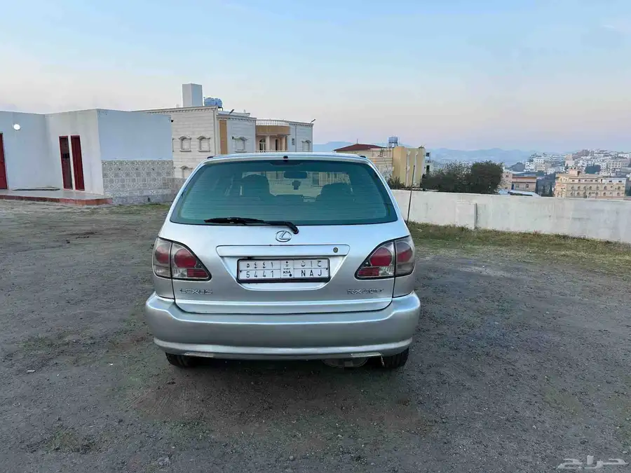 لكزس rx300 موديل 2002 2