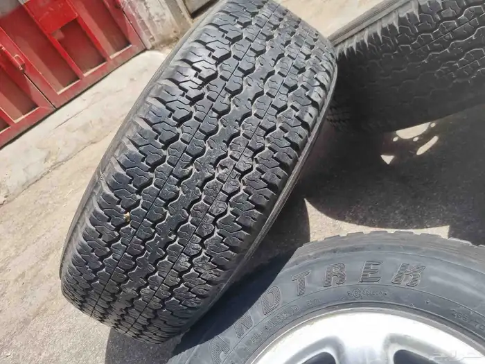 265 70 17دنلوب الكفرات نضيفه شرت 2