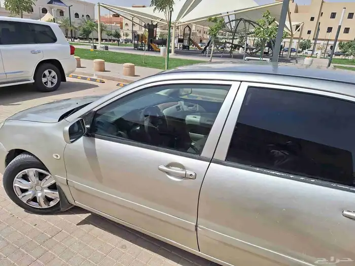 متسوبيشى لانسر 1