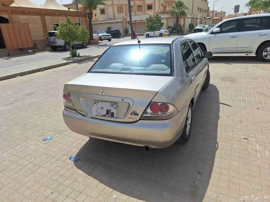 متسوبيشى لانسر 4