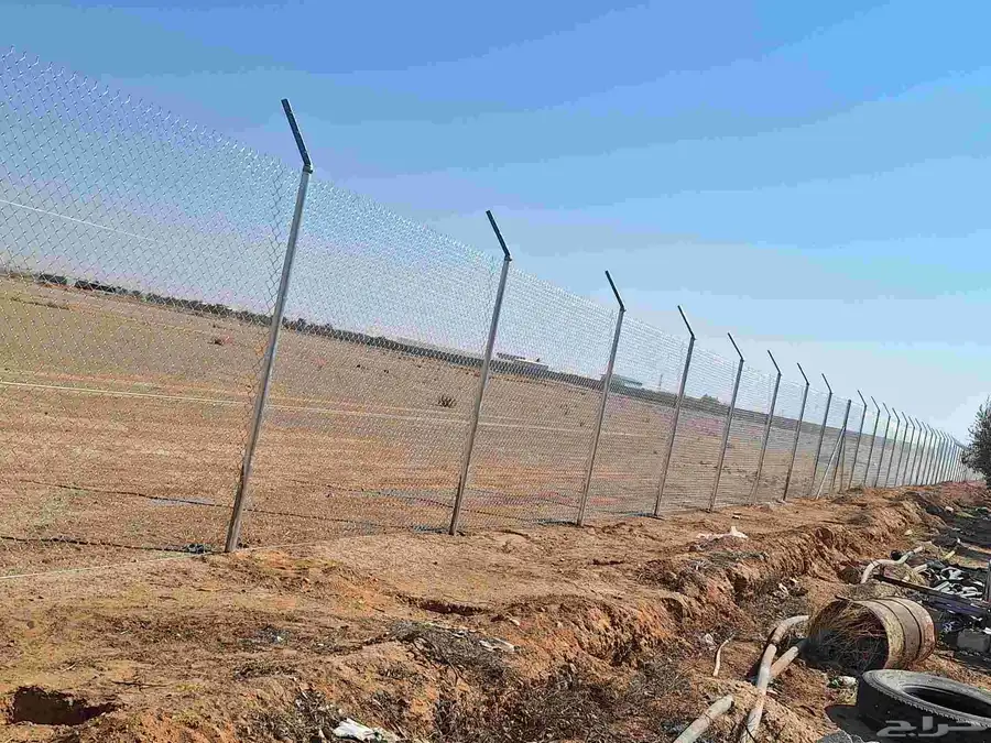 يوجد لدينا خشب اثل ونشتغل بيوت الطين وتركيب الشبوك المجلفنه 12
