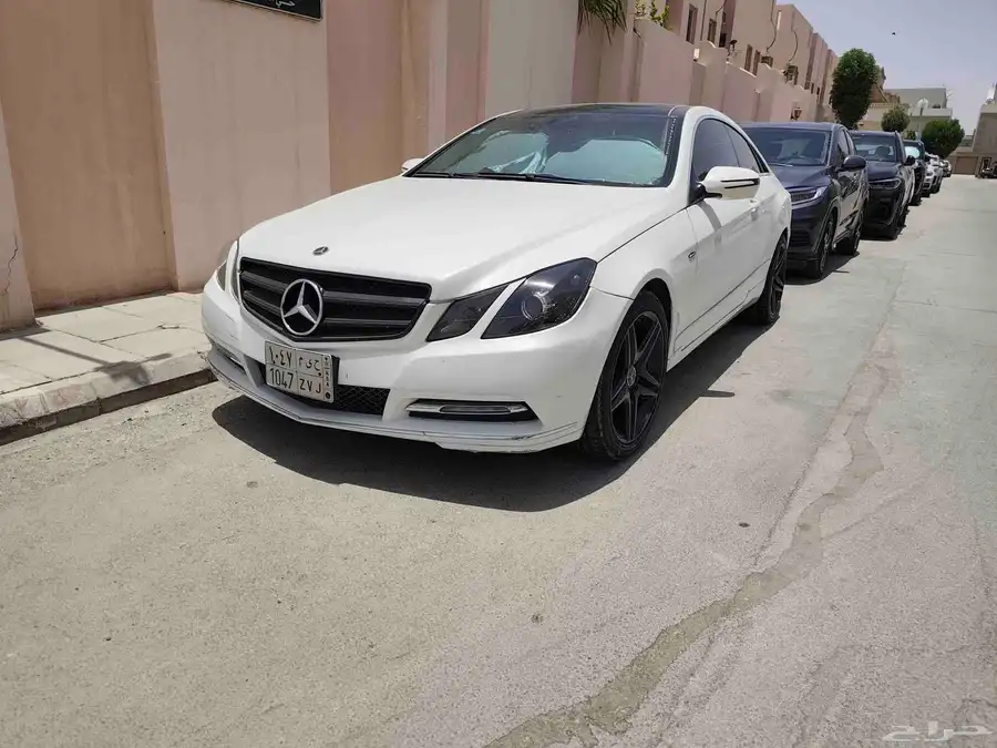 E350 2010 Coupe Full 1
