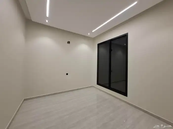 فيلا درج صالة 200 متر مؤسسة مصعد بها غرفة كبار سن 8