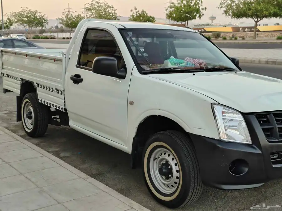 Isuzu 2011 Model just buy and drive no any Major accident 0