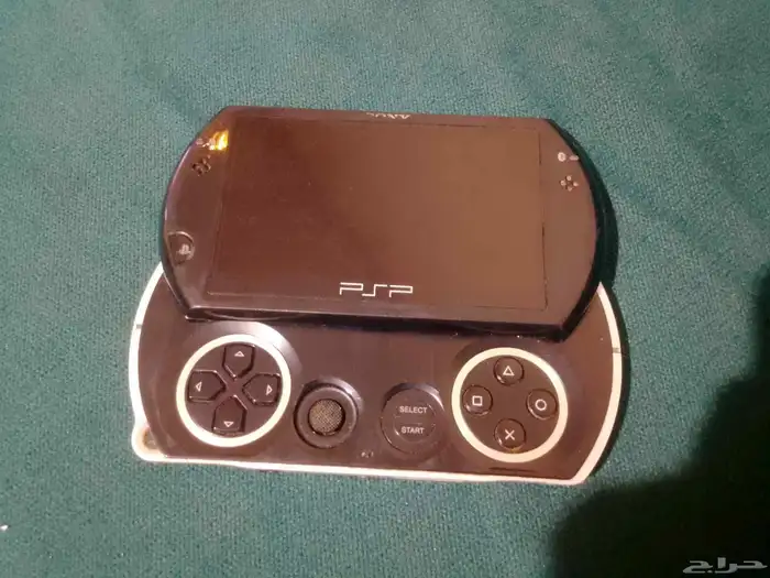 سوني فيتا مع جهازين psp 5