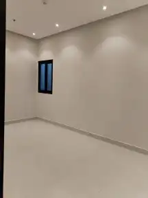 شقه غرفتين وصاله عزاب جديده للايجار شهري 3000 ريال شامل الكه 5