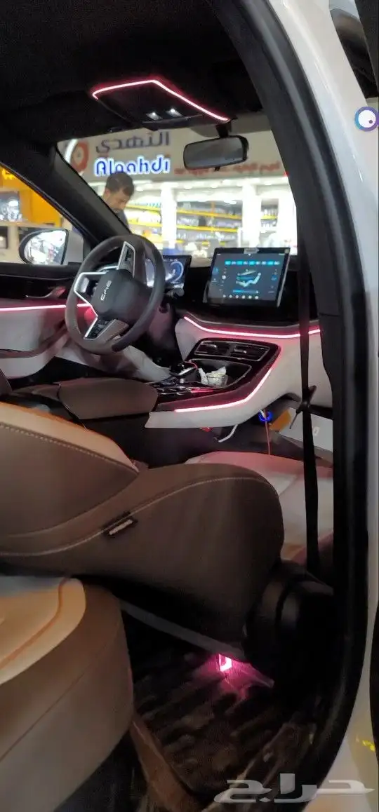 اونور داخليه 64لون نفس الفيش مافي اي تقطيع او تجريح 0