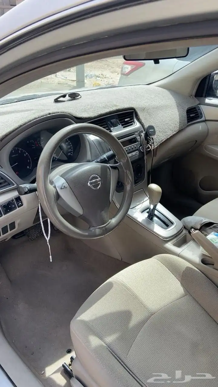 نيسان سنترا 2015 2