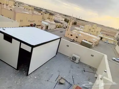 بناء غرف شغالات و مستودعات سندويتش بنل 11