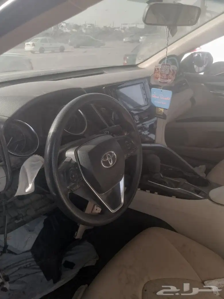 تيوتا كامري قطع غيار فقط فقط 3