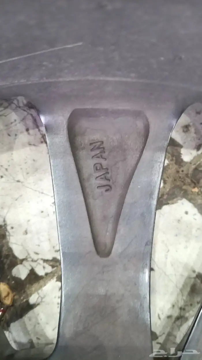 جنوط لاند كروزر الجديد ياباني والكفرات تم تغييرها الى دنلوب 3