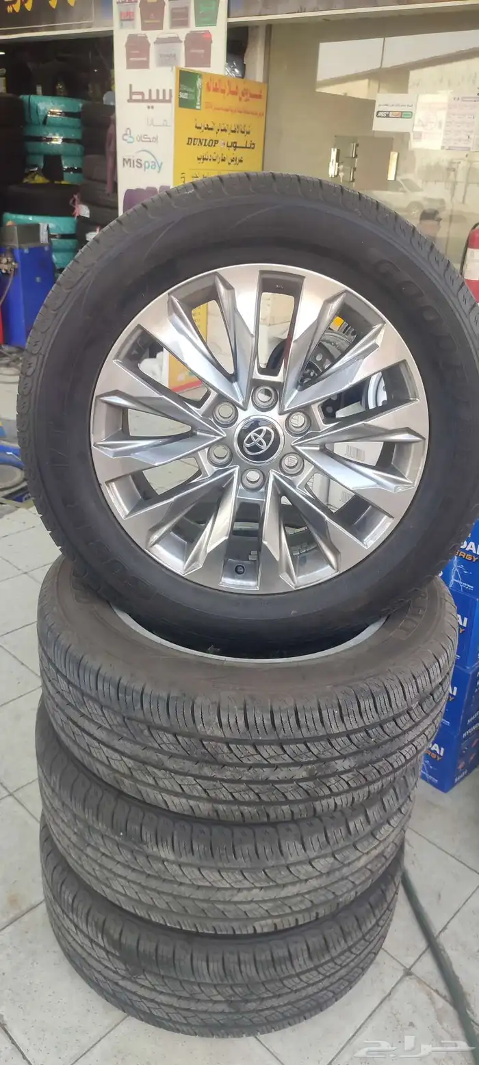 جنوط لاند كروزر الجديد ياباني والكفرات تم تغييرها الى دنلوب 0