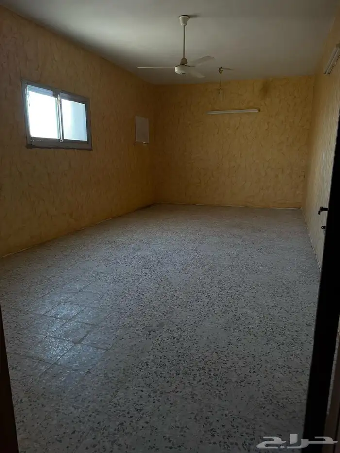 عمارة كاملة للإيجار بحي النهضة 4