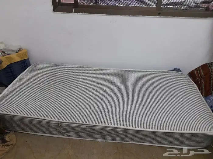 سرير ومرتبه باحاله جيده ونظيفه  تواصل خاص فقط 3