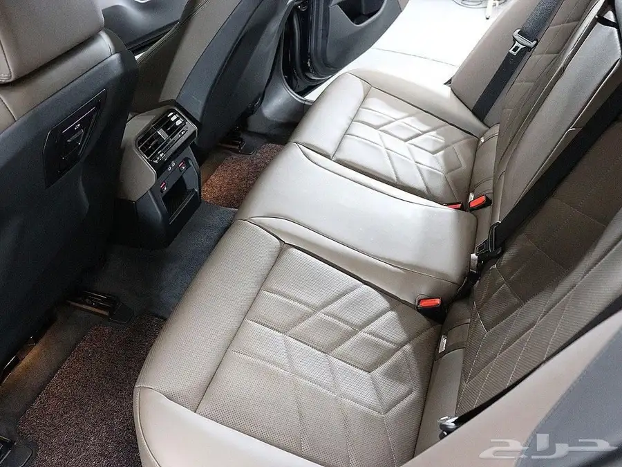 للاستيراد من كوريا _ BMW 520i M Kit _ 2024 9