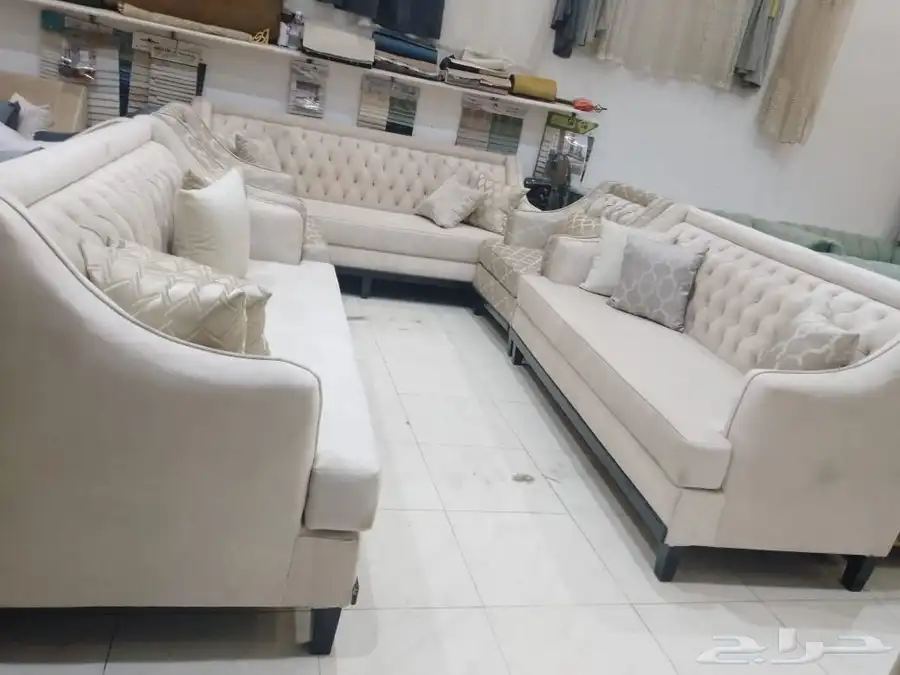 طقم 4 قطع 2 كبير 2 كراسي مفرد بسعر 1800 ريال الحقوا العروضات 2