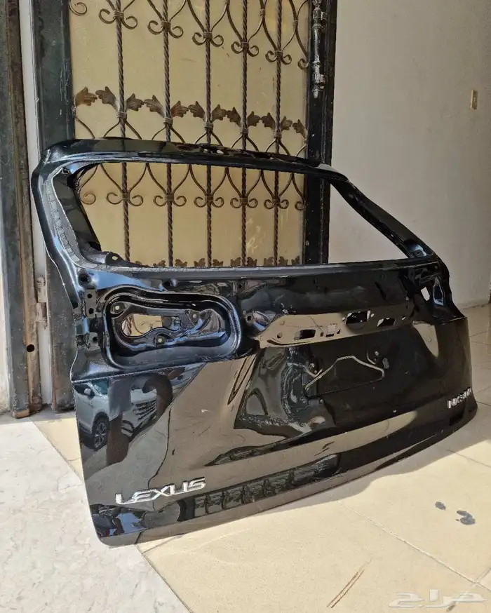 قطع غيار لكزس NX300 أسود 2021 1
