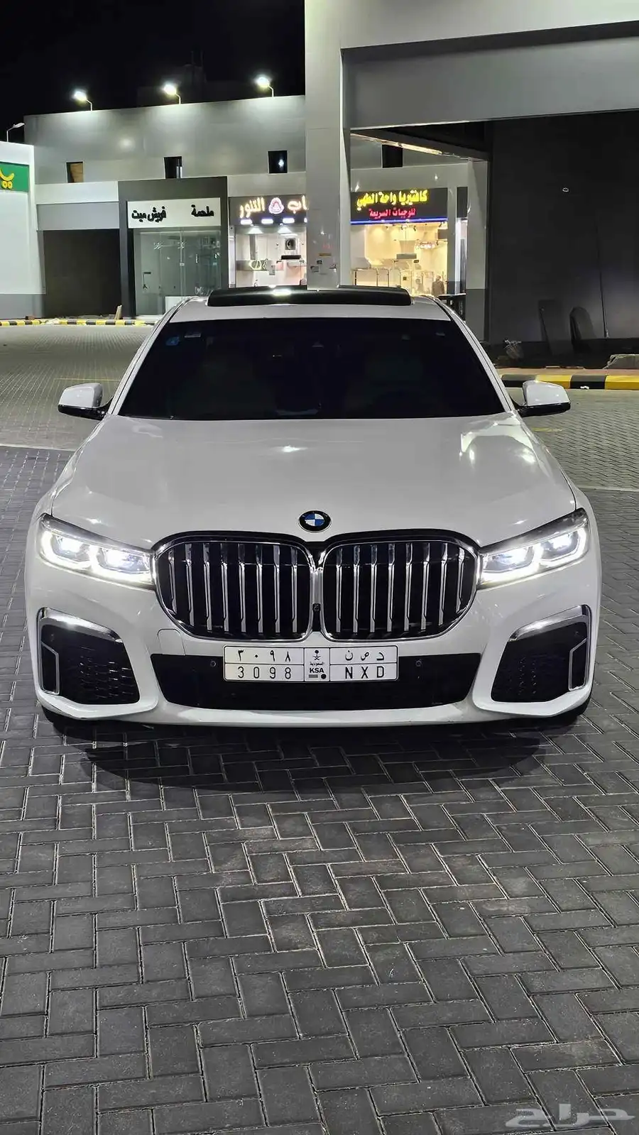 سياره نظيفه والبيع سمح BMW موديل 2009 محوله 2022 2
