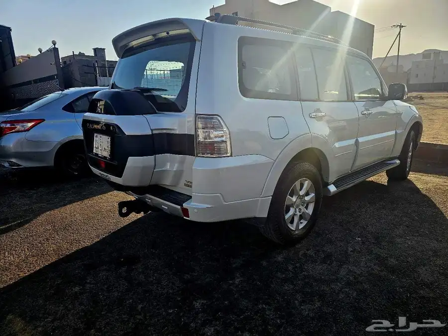 Pajero 2019 Mitsubishi Pajero 3.5L V6 - GCC Mint condition 5